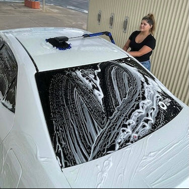 Alt image